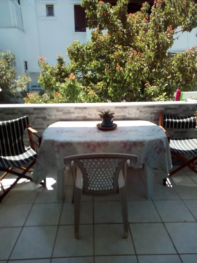 Cozy Maisonette In Pefkochori Chalkidiki